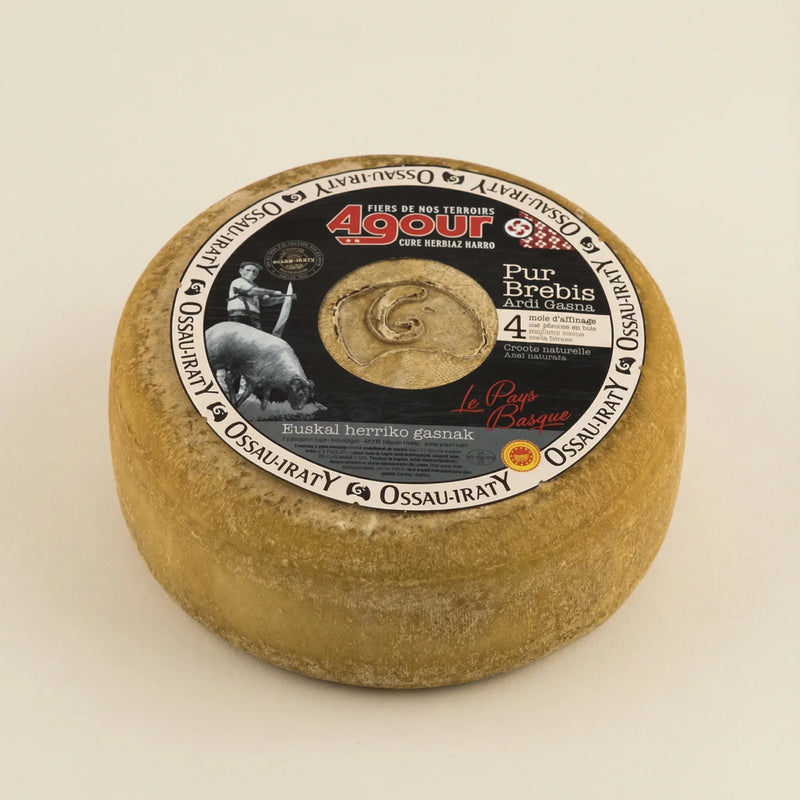 Queso de oveja DOP Ossau Iraty artesanal con textura firme