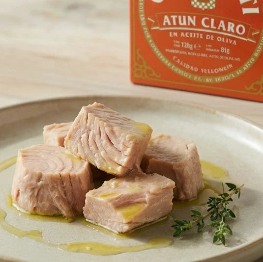 Atún claro Olasagasti en aceite de oliva para ensaladas y tapas