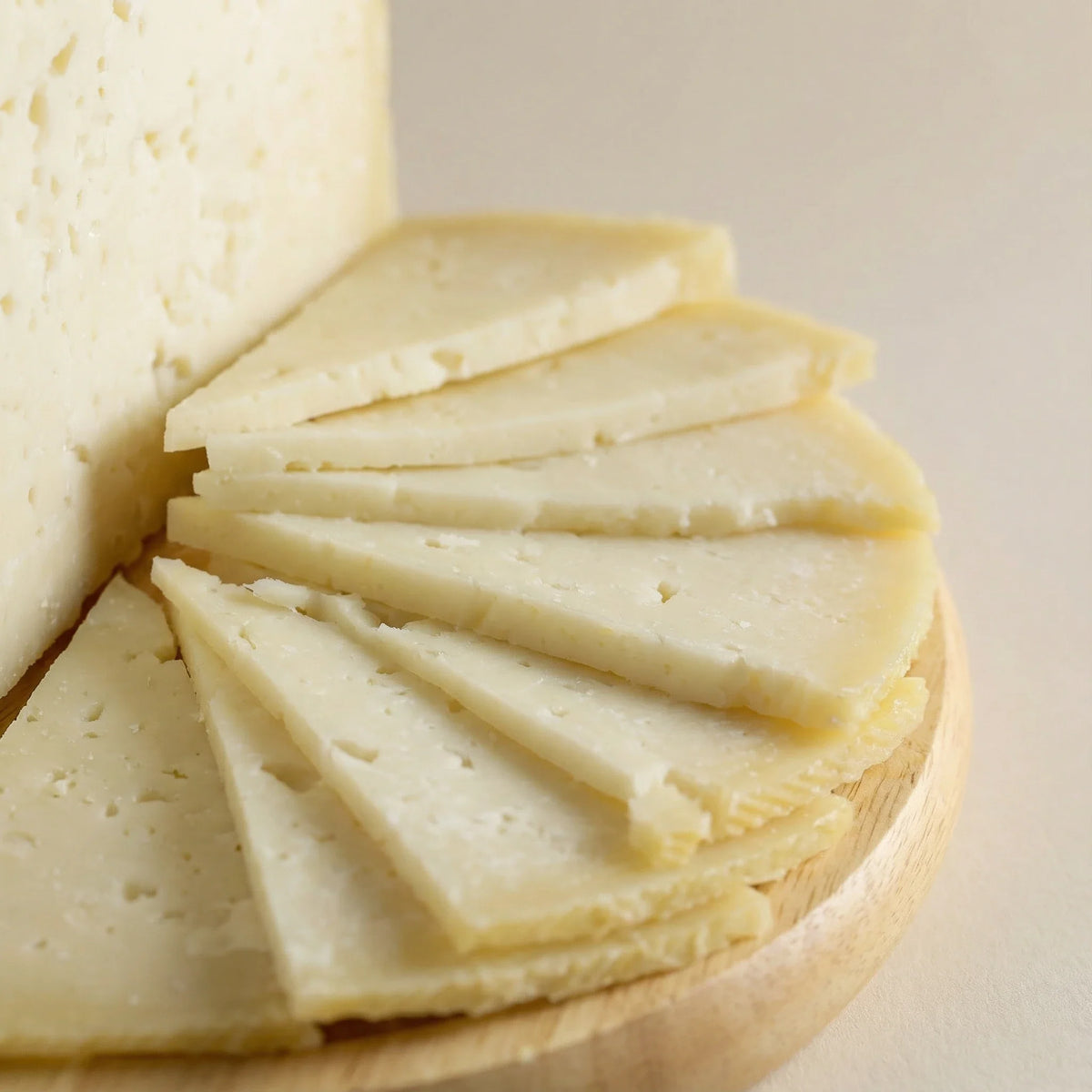 Queso tierno Mahala con textura cremosa y sabor equilibrado para diario