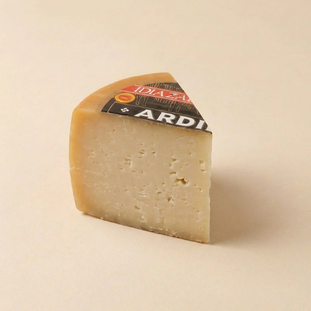 Cuña de queso Idiazabal ahumado D.O. Ardie de oveja latxa