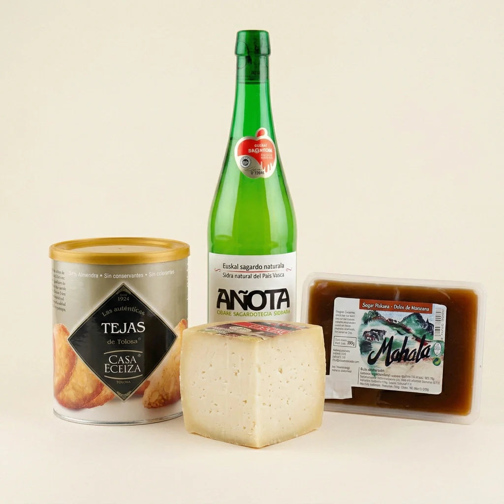 Cesta de Navidad vasca gourmet con queso Idiazabal, sidra y dulces artesanos