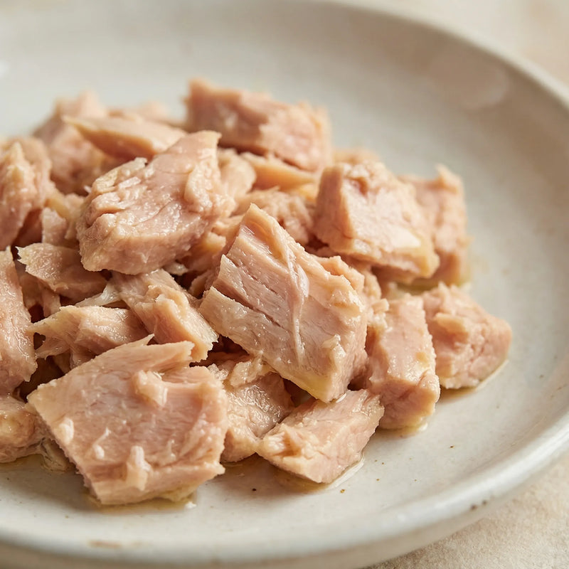 Migas de bonito jugosas con sabor intenso y textura suave