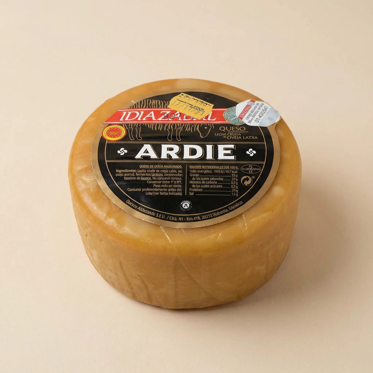 Queso vasco ahumado ideal para tablas gourmet