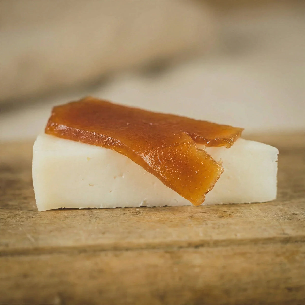 Queso de cabra 750 g perfecto para platos mediterráneos con personalidad